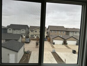 4520 Chegwin Wynd S W in Edmonton, AB - Building Photo - Building Photo