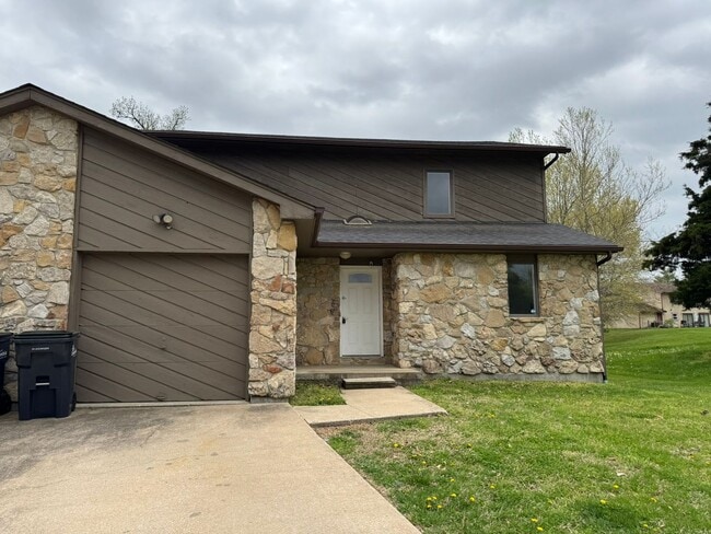 property at 201-203-203 Briarcrest Ct