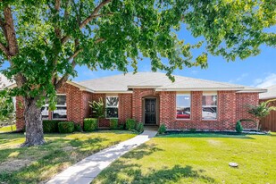 1429 Hickory Creek Ln in Rockwall, TX - Building Photo