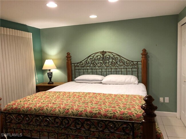 property at 550 Forest Hills Blvd