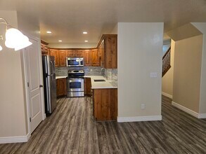 3163 N Whitetail Dr in Layton, UT - Building Photo - Building Photo