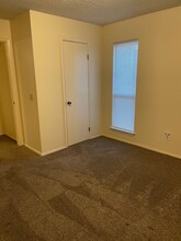 4507 Coronado Ave-Unit -8A in Wichita Falls, TX - Building Photo - Building Photo