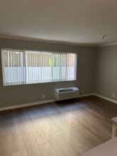 5811 Tujunga Ave in Los Angeles, CA - Building Photo - Building Photo