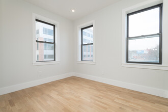 11 Elko St, Unit 7 in Boston, MA - Building Photo - Building Photo