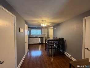 1081 New Haven Rd in Naugatuck, CT - Building Photo - Building Photo