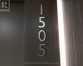 448 Burnhamthorpe Rd W in Mississauga, ON - Building Photo - Building Photo