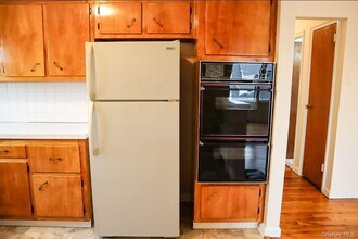 2233 Private in Queens, NY - Building Photo - Building Photo