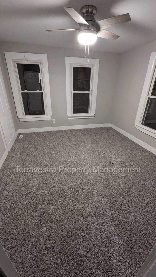 330 E Broad St in Millville, NJ - Building Photo - Building Photo