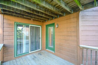 523 E Smith Ave in Bloomington, IN - Foto de edificio - Building Photo