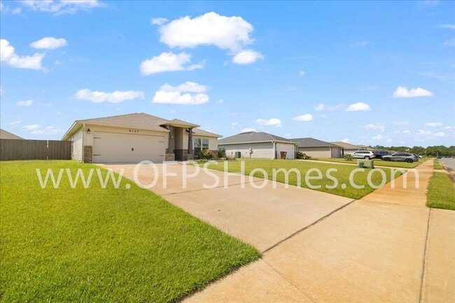 6123 Redberry Dr in Gulf Breeze, FL - Building Photo - Building Photo