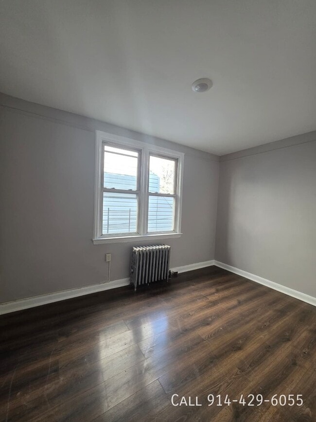 139 W Sandford Blvd in Mount Vernon, NY - Building Photo - Building Photo