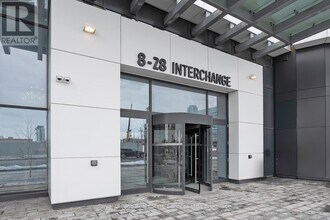 8 Interchange Wy in Vaughan, ON - Building Photo - Building Photo