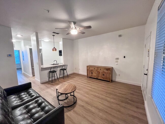 621 SW 10th St in Gainesville, FL - Building Photo - Building Photo