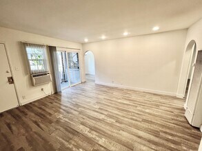 3608 Keystone Av, Unit 12 11 in Los Angeles, CA - Building Photo - Building Photo
