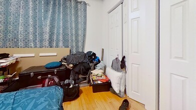 843 W Wolfram St in Chicago, IL - Building Photo - Building Photo