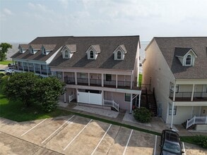 445 Carolcrest Ln in Livingston, TX - Building Photo - Building Photo