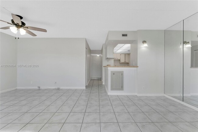 1799 Fairview Villas Dr in West Palm Beach, FL - Building Photo - Building Photo