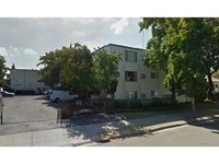 1025 N Madison St in Stockton, CA - Foto de edificio - Building Photo