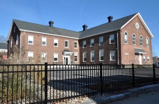 Dillon Hall Apartment Complex in Fitchburg, MA - Building Photo