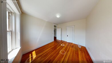 1340A Commonwealth Ave in Boston, MA - Foto de edificio - Building Photo