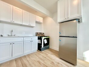 217 W 123rd St in New York, NY - Building Photo - Building Photo