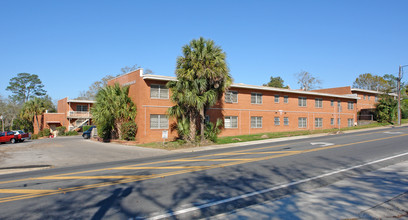 Penwood Apartments in Tallahassee, FL - Building Photo - Building Photo