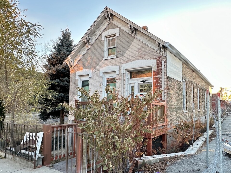 1526 N Elston Ave in Chicago, IL - Building Photo