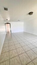 2823 NW 106th St in Miami, FL - Building Photo - Building Photo