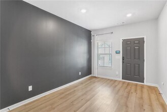 7122 Chara Ln in Atlanta, GA - Building Photo - Building Photo