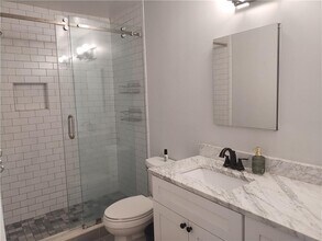 195 Laurel Ave SW in Atlanta, GA - Building Photo - Building Photo