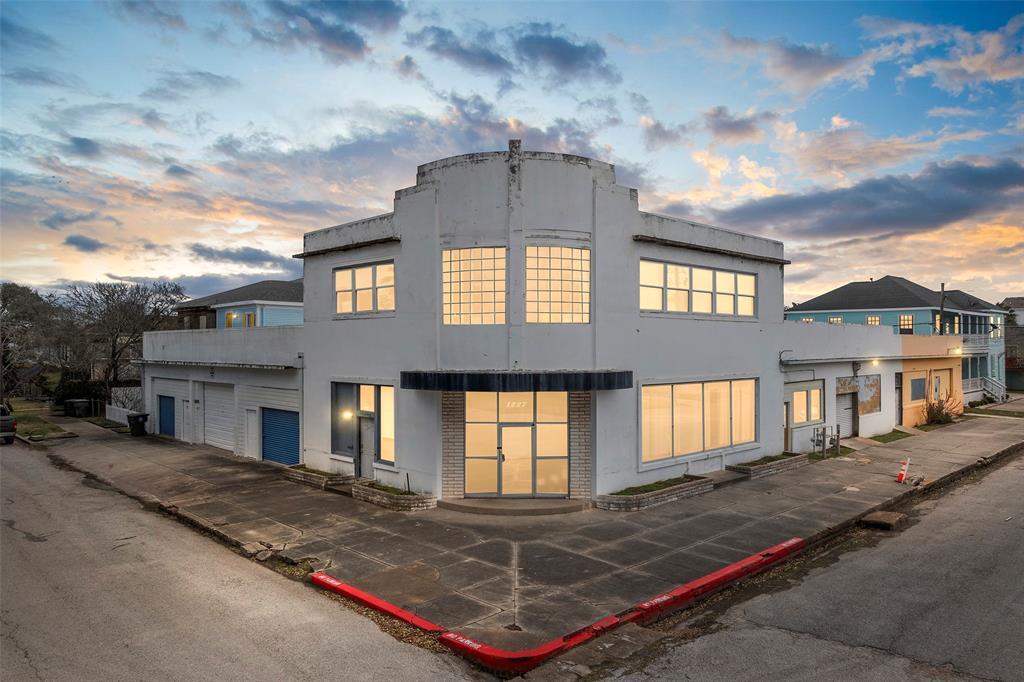 1227 Avenue L in Galveston, TX - Building Photo