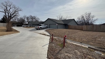 3331 W Nantucket Ave in Wichita, KS - Building Photo