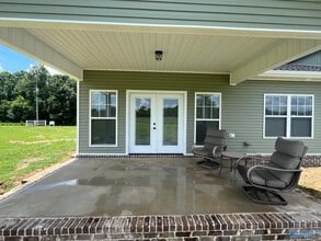 102 Co Rd 469 in Hillsboro, AL - Building Photo - Building Photo