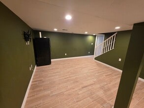 7509 Lenham Dr, Unit 521 in Fort Washington, MD - Building Photo - Building Photo