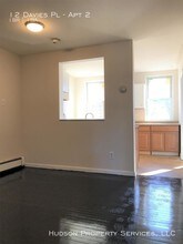 12 Davies Pl-Unit -Apt 2 in Poughkeepsie, NY - Building Photo - Building Photo