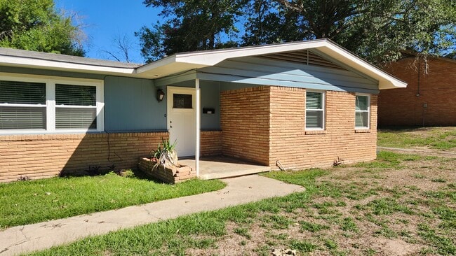 3114 Tanglewood Dr in Tyler, TX - Building Photo - Building Photo