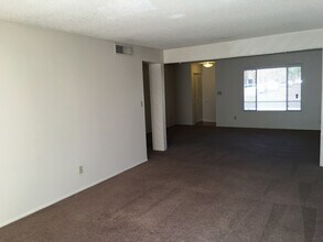 5113 S Country Club Way in Tempe, AZ - Building Photo - Building Photo