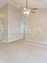 12 Amelia Park Dr in Amelia, OH - Building Photo - Building Photo