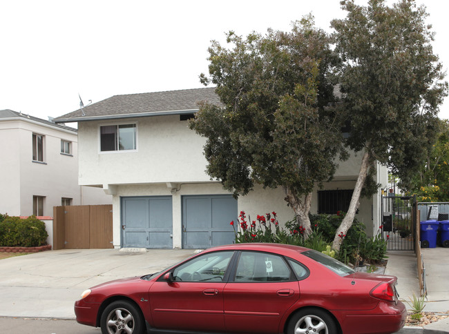 4615 Felton St in San Diego, CA - Building Photo - Building Photo