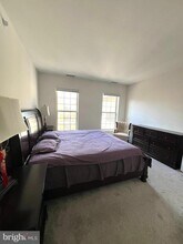 500 Admirals Way in Philadelphia, PA - Building Photo - Building Photo