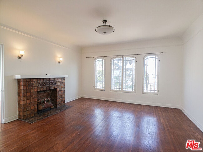 109 S Berendo St in Los Angeles, CA - Building Photo - Building Photo