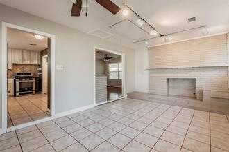 1439 Richelieu Ln in Houston, TX - Building Photo - Building Photo