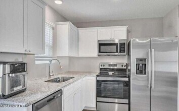 13227 Willow Oak Cir in Gulfport, MS - Building Photo - Building Photo