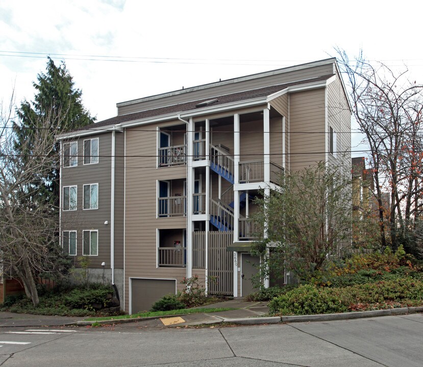 3660 Whitman Ave N in Seattle, WA - Building Photo