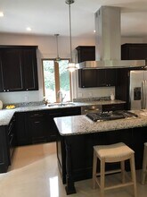 1099 Walnut St in Newton, MA - Foto de edificio - Building Photo