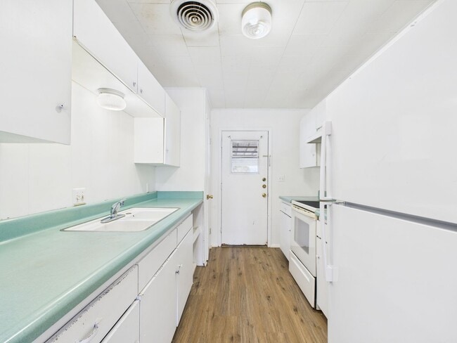 property at 20 Linda Dr