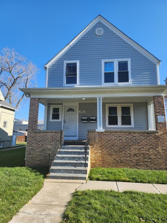 1921 Darrow Ave, Unit 2 in Evanston, IL - Foto de edificio