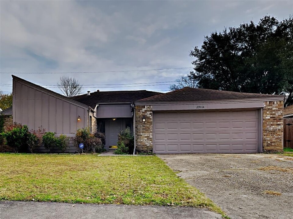 29114 Atherstone St in Spring, TX - Building Photo