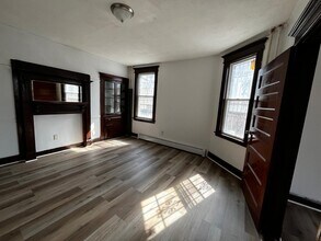 94 Russ St, Unit 1 in Hartford, CT - Building Photo - Building Photo