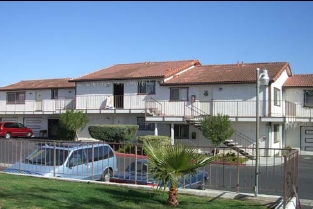 The Garden Apartments in Vista, CA - Building Photo - Building Photo